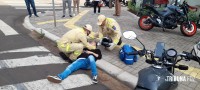 Siate socorre vítima de queda de moto no centro de Foz do Iguaçu