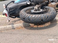 Siate socorre motociclista após colisão na Rua Belarmino de Mendonça