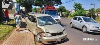 Condutora é socorrida pelo SAMU após colisão no Jardim Eliza II