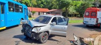 Condutora é socorrida pelo SAMU após colisão no Jardim Eliza II