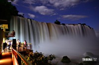 Passeio noturno nas Cataratas do Iguaçu será sob lua cheia neste sábado, 19 de outubro