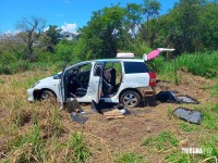 Policia Federal e PM/PR recuperam veículo roubado com mercadorias contrabandeadas