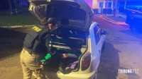 PRF prende casal de jovens que transportava maconha e arma em Céu Azul