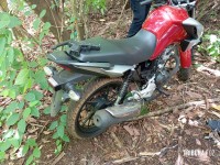 Guarda Municipal apreende moto furtada escondida em matagal na Vila Maracanã