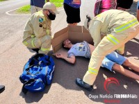 Acidente de moto deixa duas pessoas feridas no Bairro Cidade Nova em Foz do Iguaçu 