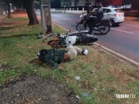 Soldado do Exército morre após colidir moto contra um poste na Av. JK 