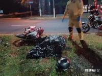 Soldado do Exército morre após colidir moto contra um poste na Av. JK 