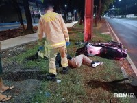 Soldado do Exército morre após colidir moto contra um poste na Av. JK 