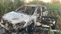 Carro é incendiado e abandonado ao lado de uma plantação de soja em Minga Guazú