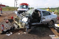 Acidente entre ônibus e carro deixa um morto e vários feridos em itaipulândia 