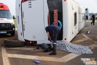 Acidente entre ônibus e carro deixa um morto e vários feridos em itaipulândia 
