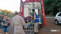 Motociclista é socorrido pelo Siate após colisão na Av. Das Cataratas