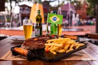 Último final de semana do ano tem ação ambiental e promoção de cerveja no local mais charmoso de Foz do Iguaçu