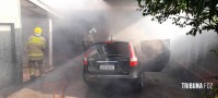 Carro pega fogo na garagem de uma residência no Porto Meira