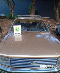 Polícia Militar recupera veículo furtado no Jardim Ipê