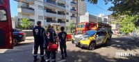 Incêndio em apartamento no centro de Foz do Iguaçu teria iniciado após ar-condicionado pegar fogo
