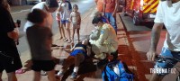 Ciclista é socorrida pelo Siate após ser atropelada por um moto na Av. Morenitas