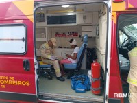 Ciclista é socorrida pelo Siate após queda na Av. Morenitas