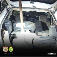 Policia Federal e BPFRON apreendem pneus contrabandeados em Foz do Iguaçu