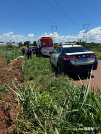 Homem é encontrado morto as margens da Av. Fiorino Brol; Causa da morte é investigada 