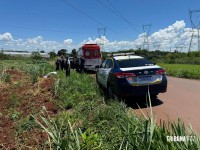 Homem é encontrado morto as margens da Av. Fiorino Brol; Causa da morte é investigada 