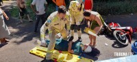 Motociclista é socorrida pelo Siate após colisão na Vila Yolanda