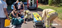 Motociclista é socorrida pelo Siate após colisão na Vila Yolanda