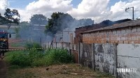 Bombeiros interveem em incêndio a residência no Porto Meira