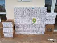 PM apreendem dois veículos com 800 pacotes de cigarros após perseguição policial em Barracão