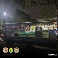 PF e forças estaduais apreendem embarcação e caminhão com cigarros contrabandeados em São Miguel do Iguaçu