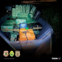 PF e forças estaduais apreendem embarcação e caminhão com cigarros contrabandeados em São Miguel do Iguaçu