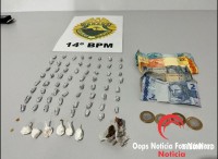 Homem é preso pelo CHOQUE com drogas após incursão na Favela do Cemitério