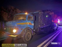 Homem morre após colidir na traseira de caminhão carregado com toras entre Santa Helena e Diamante do Oeste