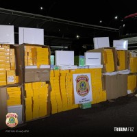 Policia Federal prende duas pessoas com milhares de aparelhos eletrônicos descaminhados