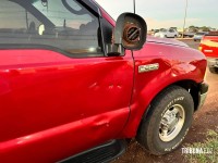 Colisão entre moto e caminhonete deixa dois feridos na BR-277, em Foz do Iguaçu