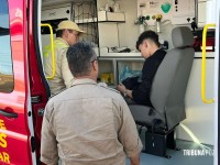 Acidente entre moto e caminhão deixa adolescente ferido em Foz do Iguaçu