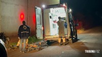 Homem sofre acidente grave ao colidir motocicleta contra barracão em Três Lagoas