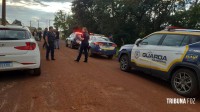 Guarda Municipal e demais órgãos da prefeitura impedem invasão de área pública no Bairro Três Lagoas 