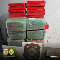 PF e PMPR prendem três pessoas com 250 Kg de drogas nas margens do Rio Paraná