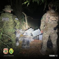 PF e PMPR apreendem 769 Kg de maconha abandonados na mata ciliar do Rio Paraná no Bairro Porto Belo