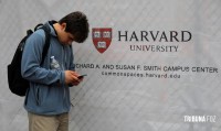 Governo dos EUA proíbe Harvard de matricular estudantes estrangeiros