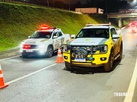 Motociclista universitária colide na traseira de uma carreta e morre na AV. Paraná 