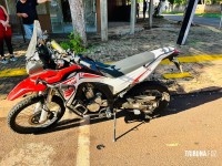 Motociclista sofre fraturas após colisão com automóvel na Av. Nacional em Foz do Iguaçu