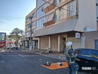 Incêndio atinge apartamento no centro de Foz do Iguaçu e mobiliza grande operação de resgate 