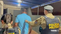 Homem é preso em flagrante após ferir duas mulheres com golpes de facão na Favela do Bolo
