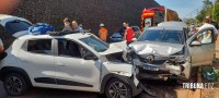 Colisão frontal na Av. das Cataratas mobiliza o Corpo de Bombeiros