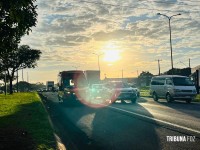 Acidente com múltiplos veículos deixa motociclista ferido na BR-277 
