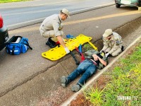 Acidente com múltiplos veículos deixa motociclista ferido na BR-277 