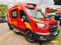Grave colisão entre carro e caminhão deixa dois feridos na Av. Mário Filho no bairro Morumbi 
