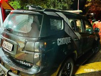 Taxista paraguaio é assaltado e criminosos trocam tiros com a PM. Um assaltante ficou ferido